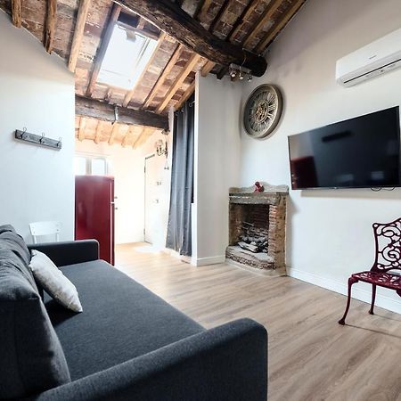 31 Steps To Heaven - Heart Of Lucca Apartment Bagian luar foto