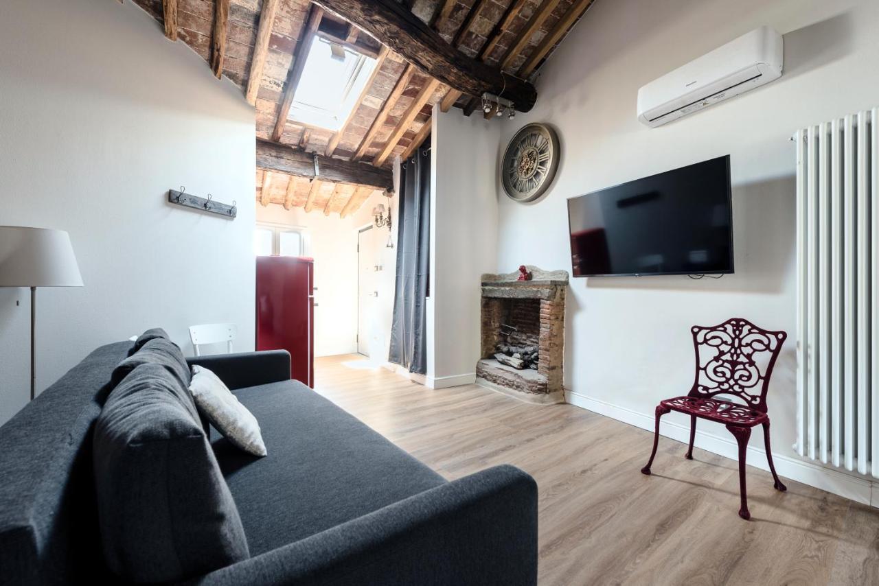31 Steps To Heaven - Heart Of Lucca Apartment Bagian luar foto